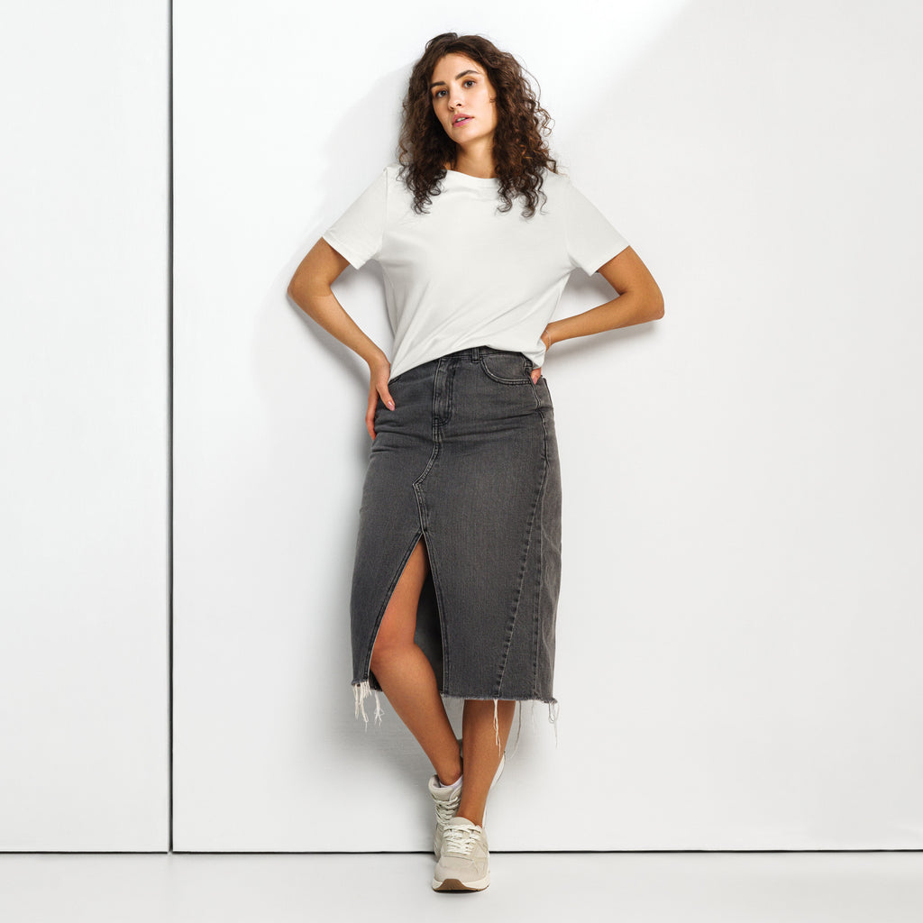 Women’s organic ribbed neck t-shirt - Seedandsoulful
